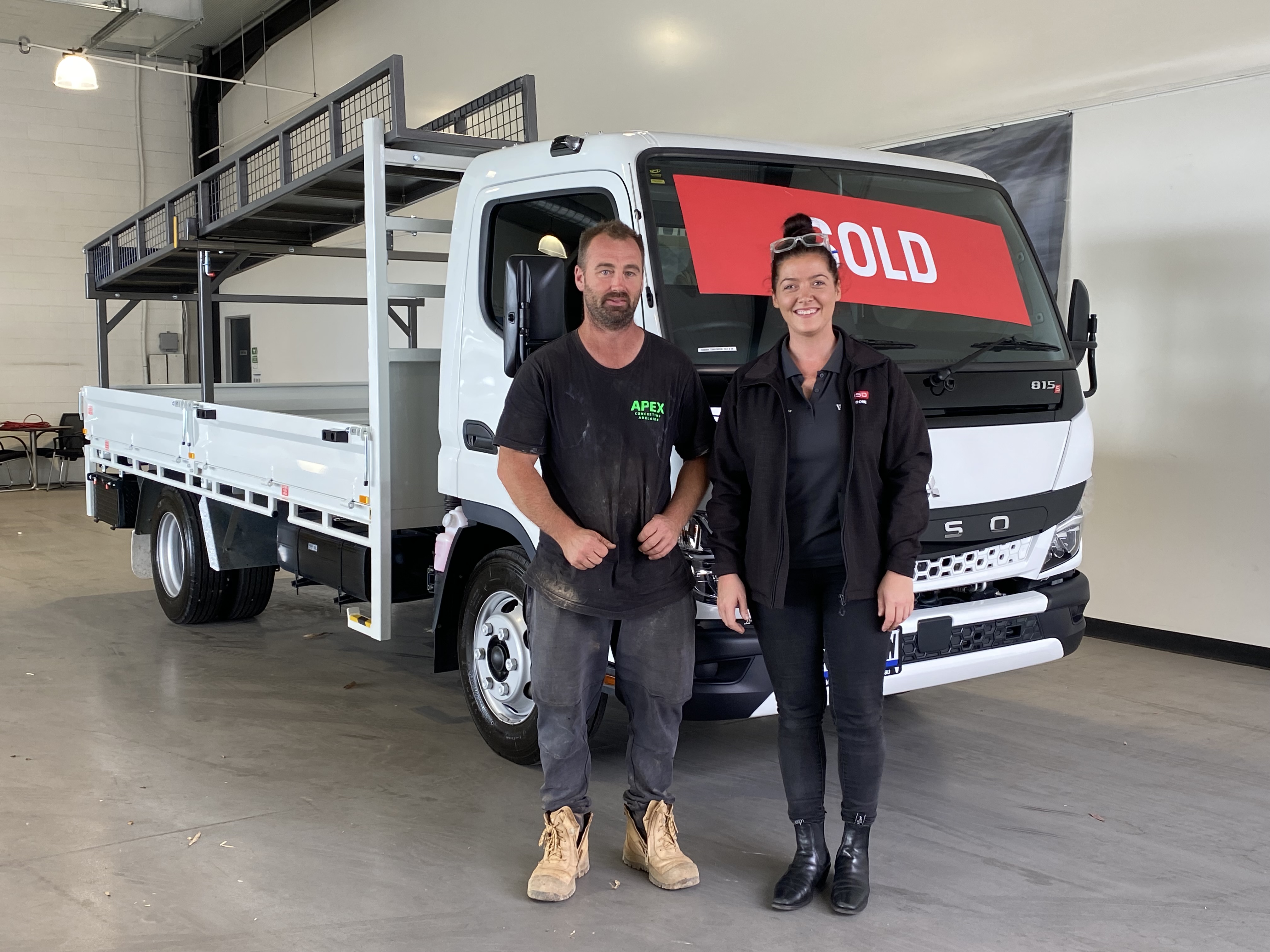 FUSO 815 AMT fitted with a purpose-built heavy-duty steel tray